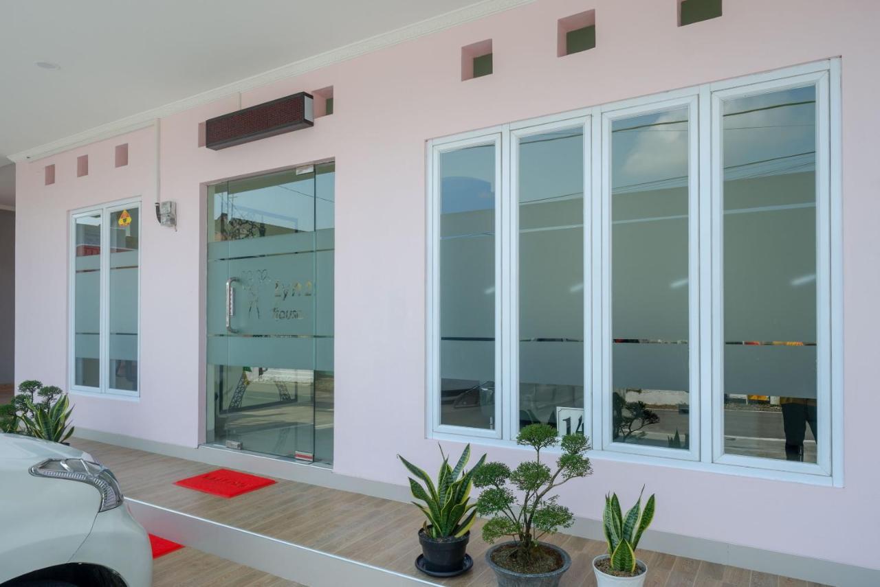 Reddoorz Near Rita Supermall Purwokerto 2 Exterior photo